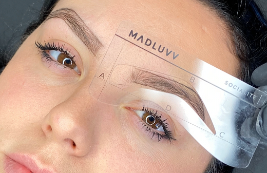 An Eyebrow Stamp and Shaping Kit for Perfect Brows