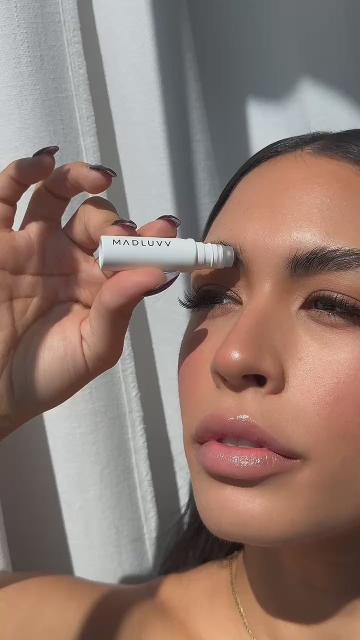 Load video: Prime Me Brow Primer
