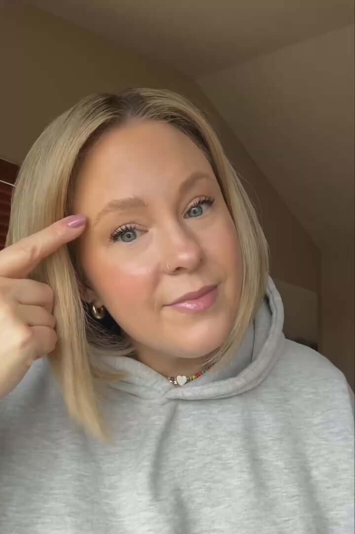 Load video: Blonde Brow Stamp™ Kit