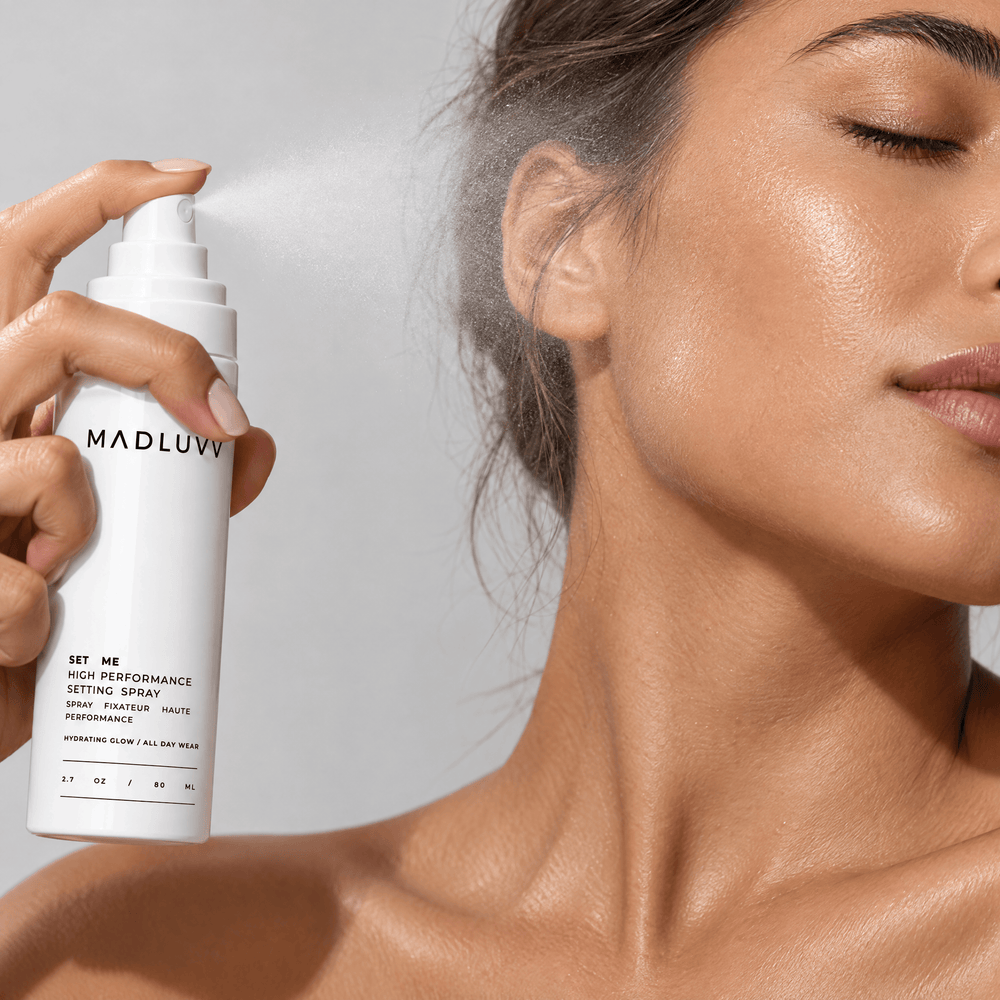 Set Me Illuminating Setting Spray